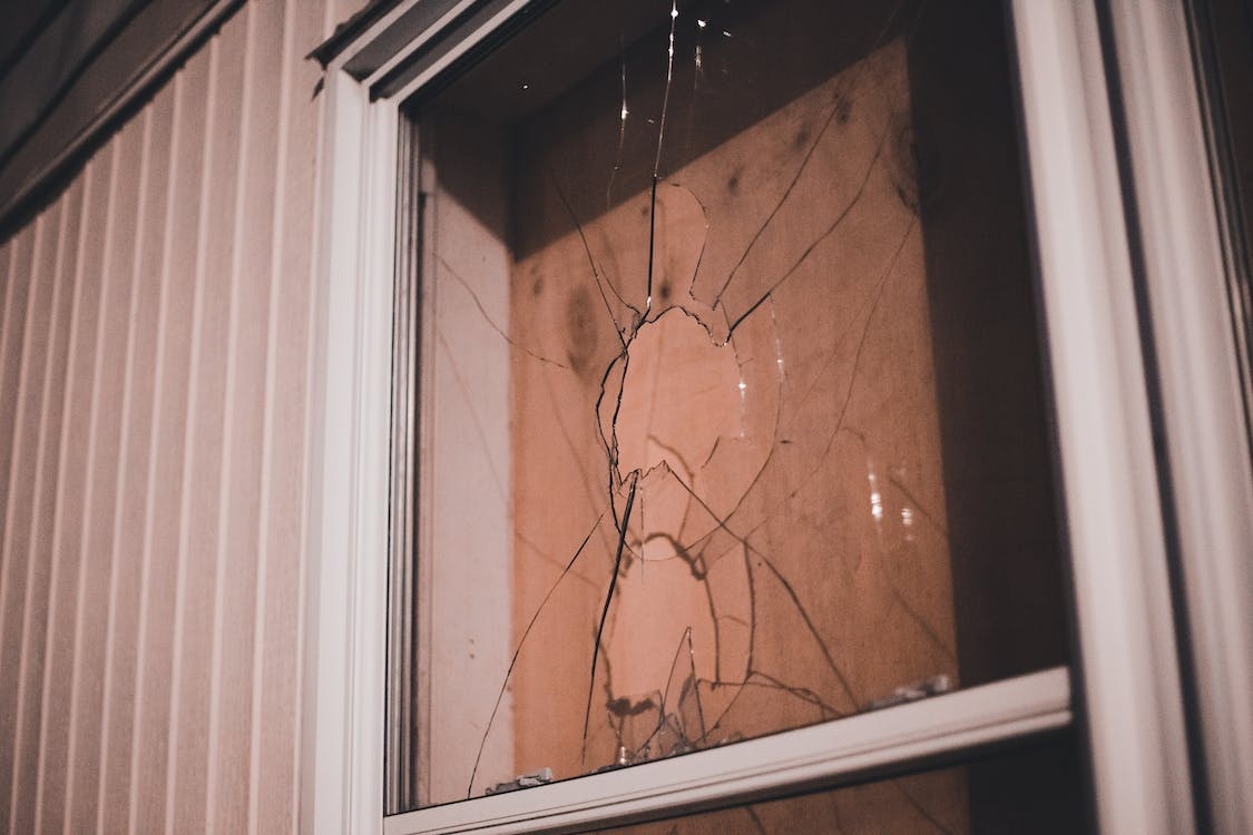 window glass repair in Ottawa 
