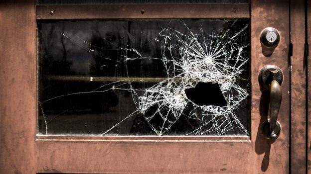 window glass repair Ottawa